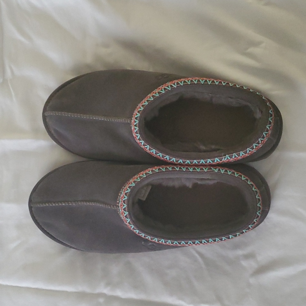 Ugg Slipoers